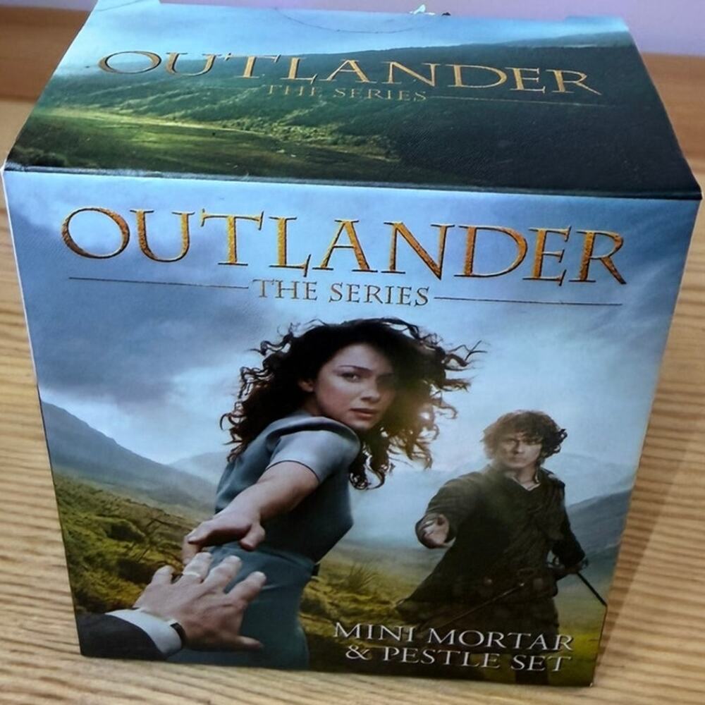 Outlander The Series Mini Mortar & Pestle Set Ceramic Collectible Gift Boxed - Picture 2 of 9